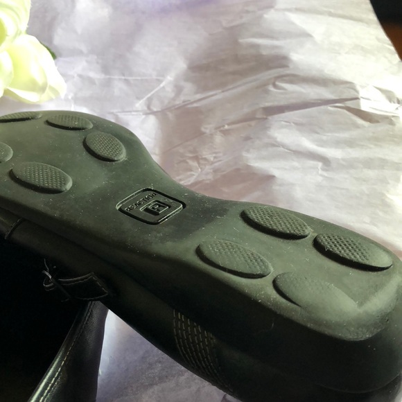 Reaction Shoes - Picture 5 of 8